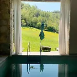 Tenuta Di San Giusto In Salcio בית אירוח